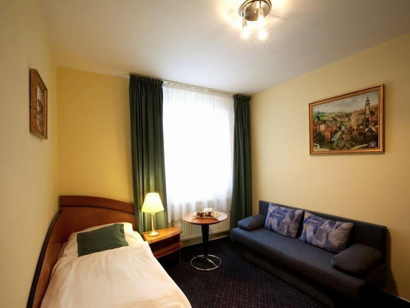 Hotel Savoy Чеське Будєйовіце Екстер'єр фото